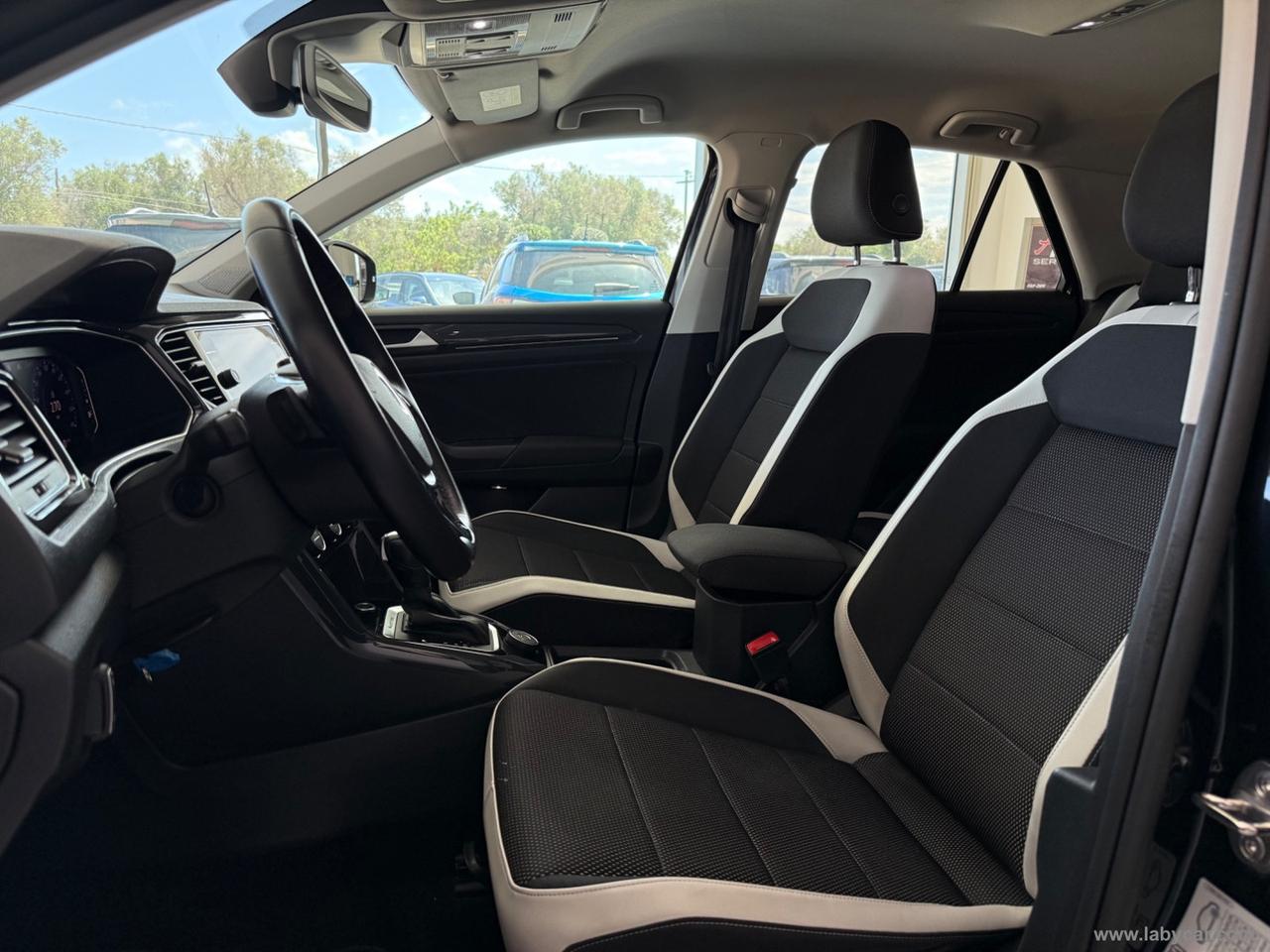 VOLKSWAGEN T-Roc 2.0 TDI 150 DSG 4MOTION Adv. BMT R-LINE