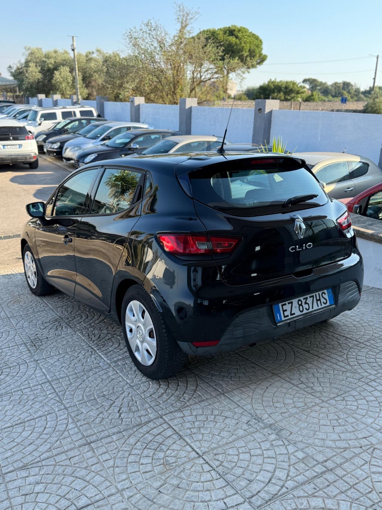 Renault Clio 1.2 75CV GPL 100.000km
