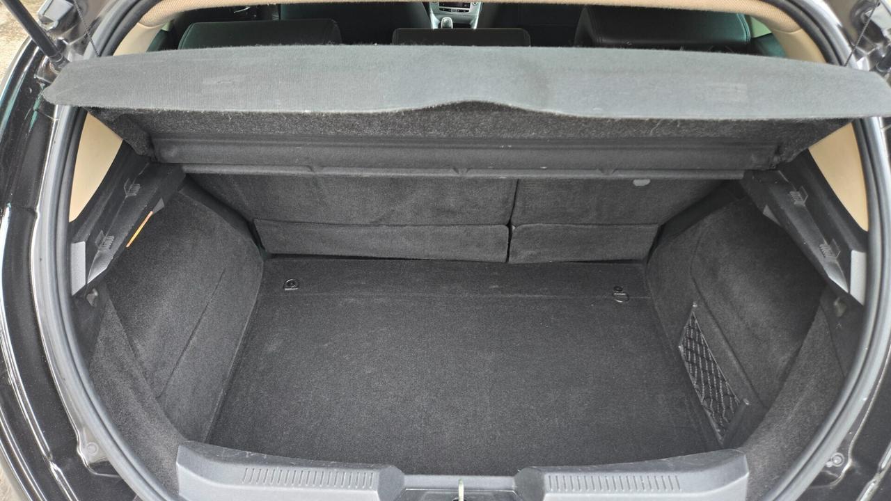 Lancia Delta 1.6 MJT DPF Gold