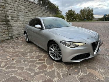 Alfa Romeo Giulia 2.2 Turbodiesel 190 CV AT8 3000 KM