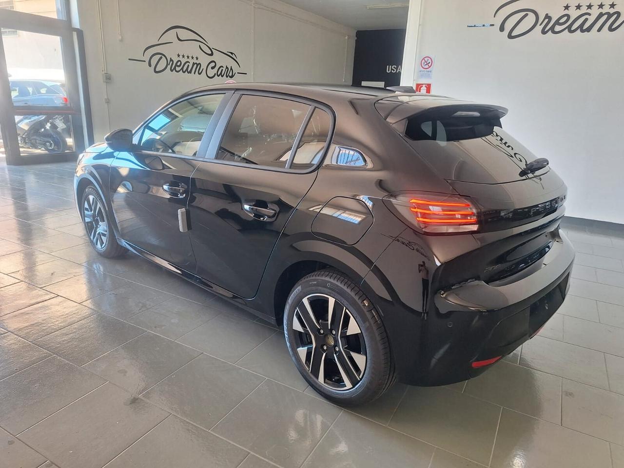 Peugeot 208 EDITION 1.2 BENZINA NUOVA