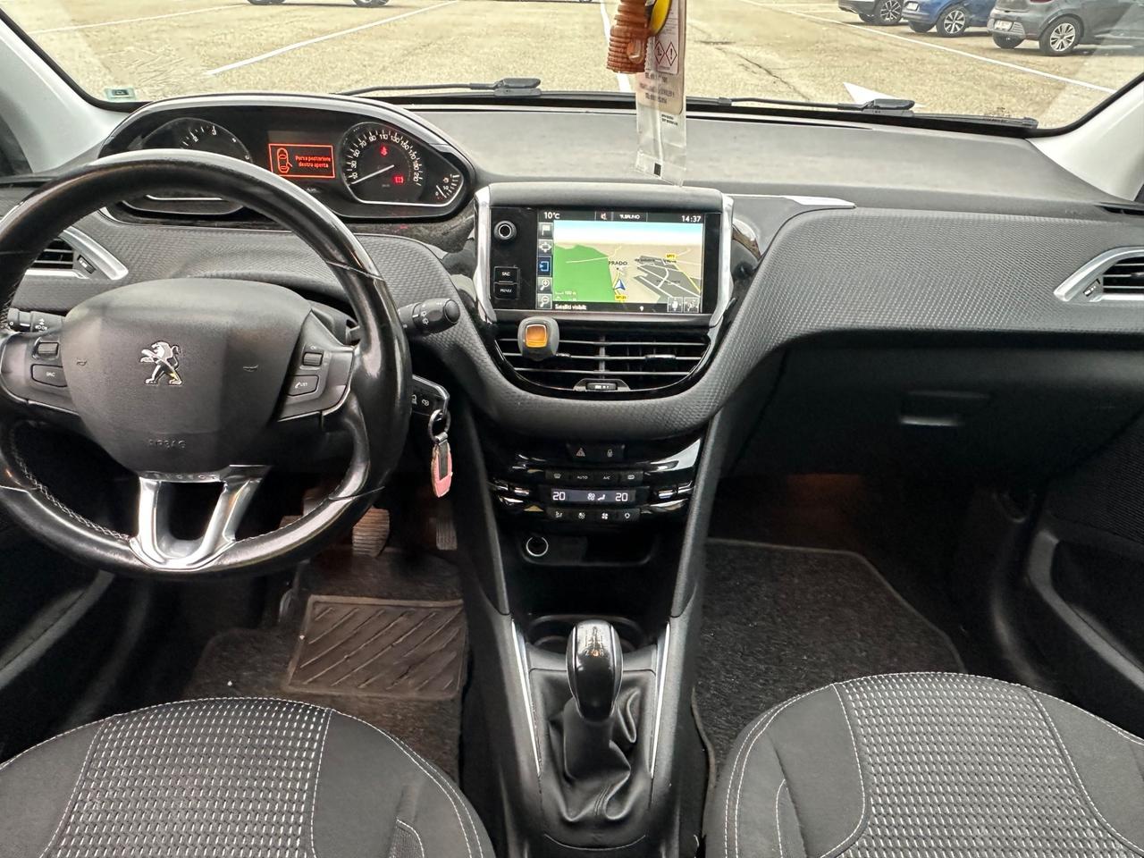 Peugeot 208 1,4 DIESEL EURO 6 NEOPATENTATI