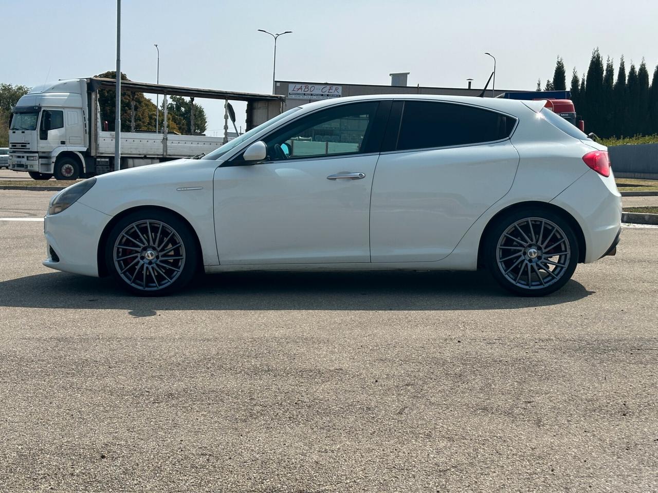 Alfa Romeo Giulietta 1.4 Turbo MultiAir Progression - 24 Mesi di Garanzia