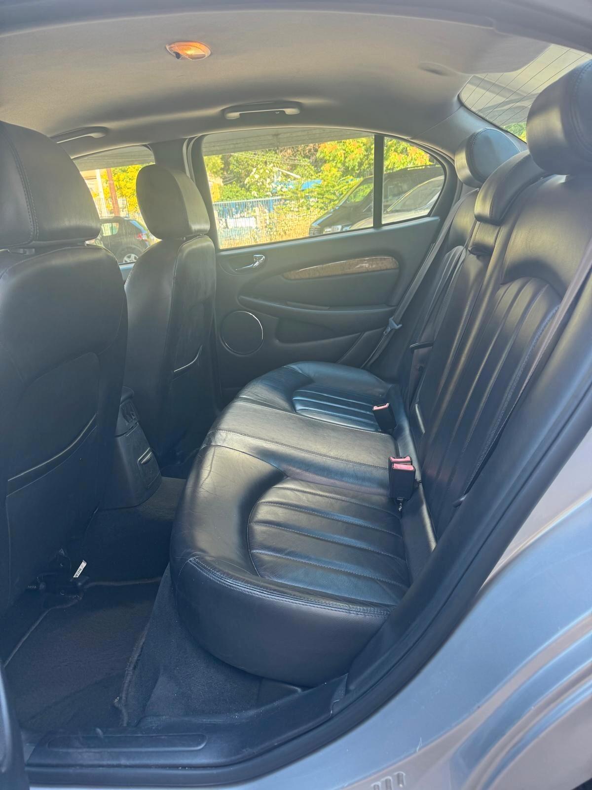 Jaguar X-Type 2.0D cat Executive EU3