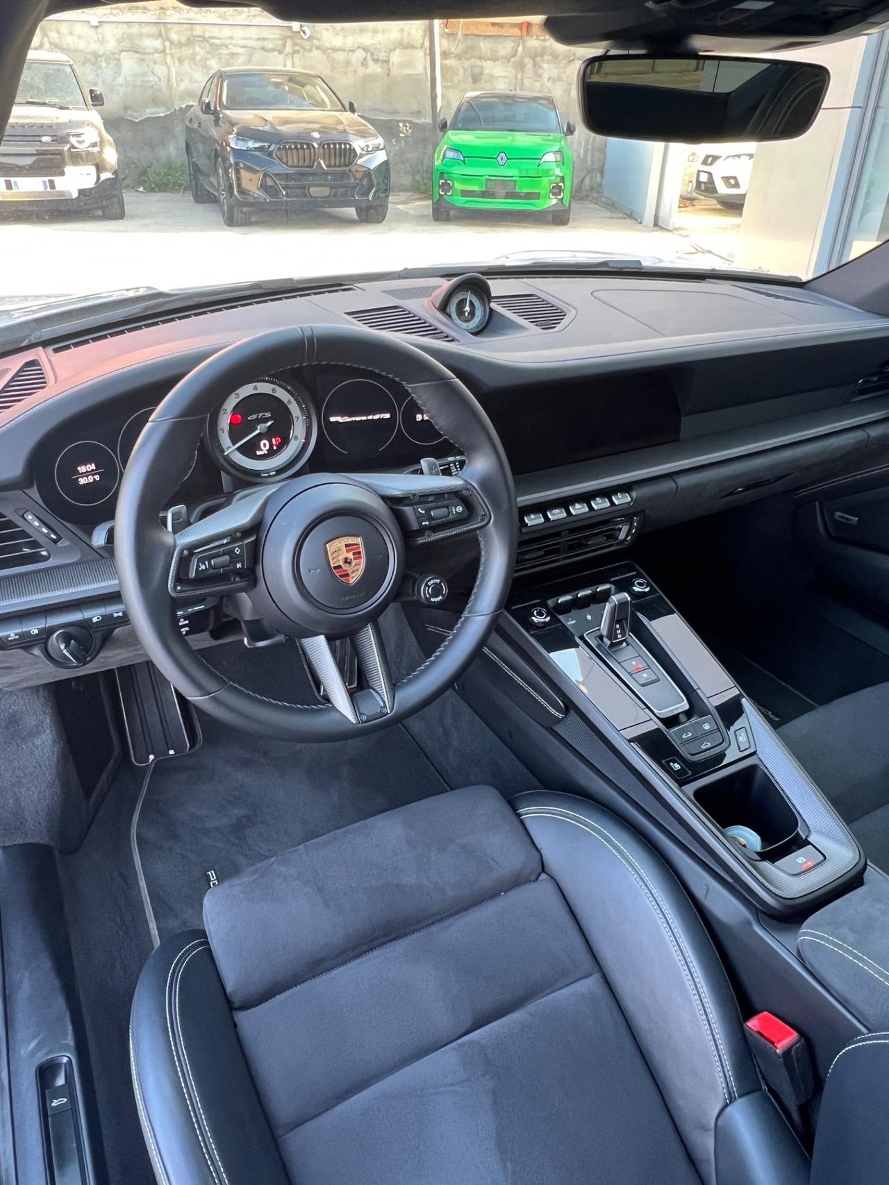Porsche 992 Carrera 4 GTS possibilità noleggio no scoring