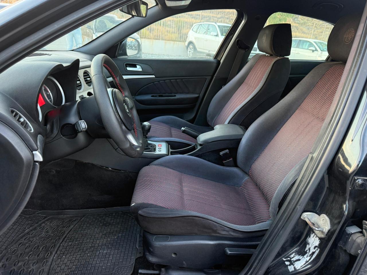 Alfa Romeo 159 1.9 JTDm 16V Exclusive