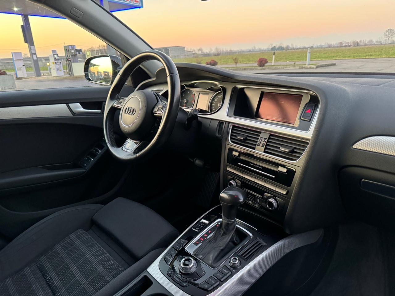 Audi A4 Avant 2.0 TDI clean diesel Business Plus Sline