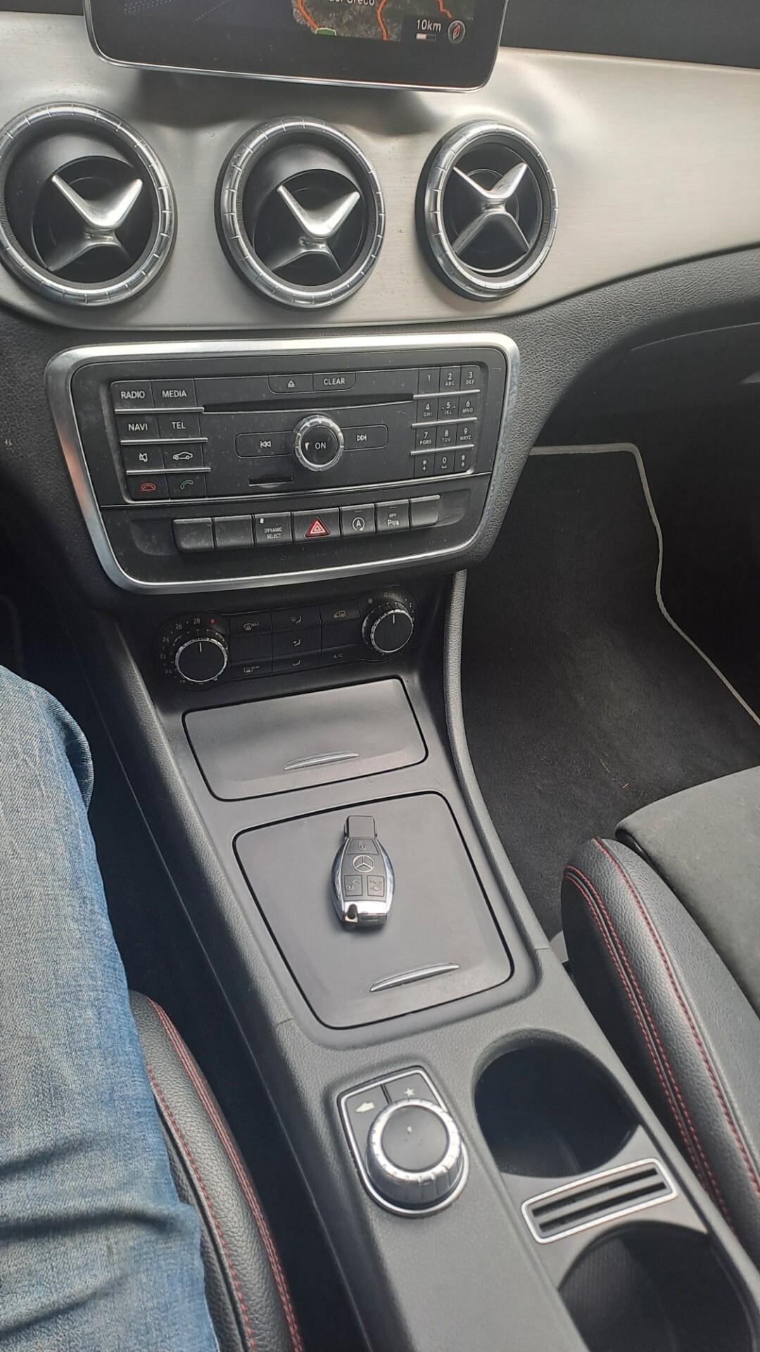 Mercedes-benz CLA 200 d Automatic Premium