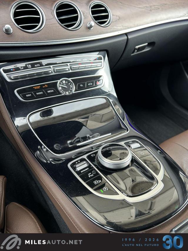 MERCEDES-BENZ E 350 BlueTEC 4Matic Automatic Premium Surround 360°