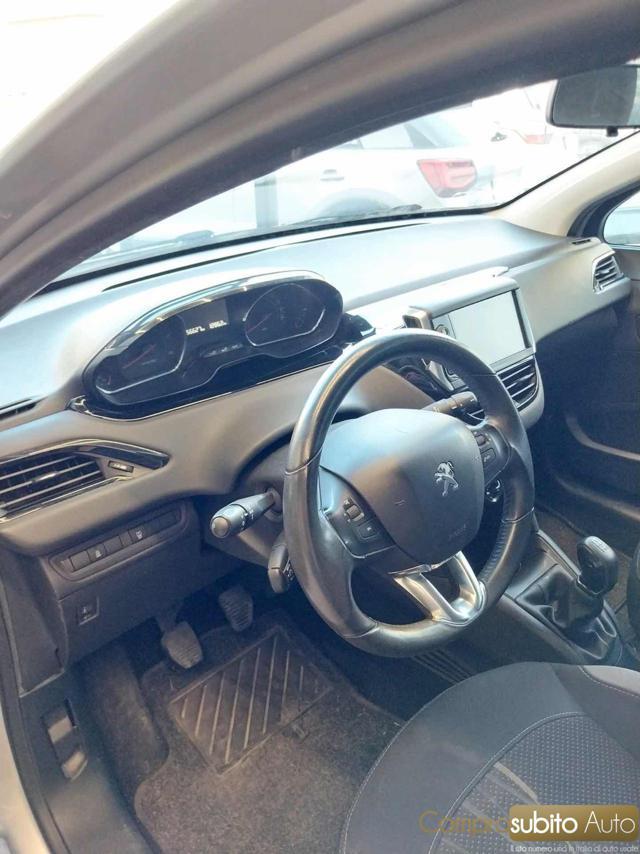 PEUGEOT 208 1.4 8V HDi 68CV 5p. Business