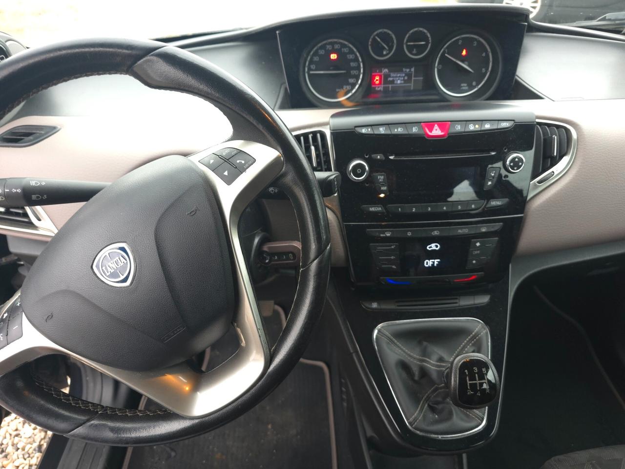 Lancia Ypsilon 1.3 MJT 16V 95 CV 5 porte S&S Elle