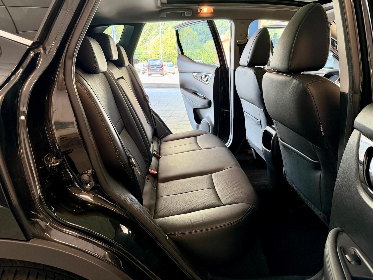 Nissan Qashqai 1.5 dCi 110 CV Tekna-NEOPATENTATI-