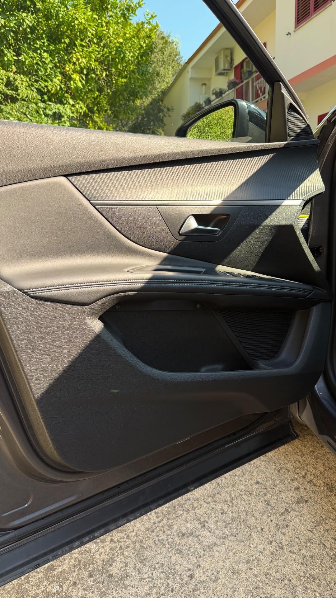 Peugeot 3008 BlueHDi 130 S&S EAT8 Allure Pack