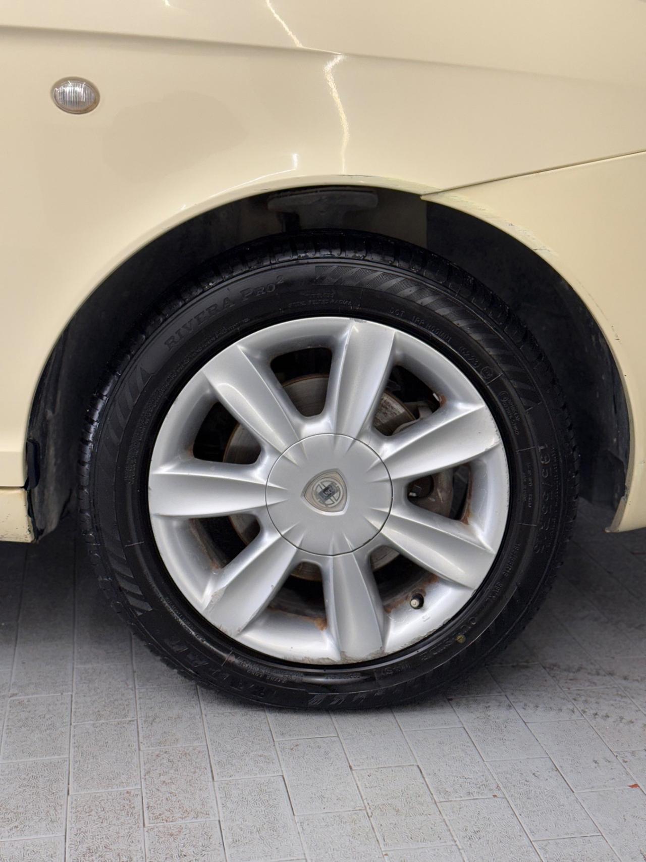 Lancia Ypsilon 1.3 Multijet 16V Argento