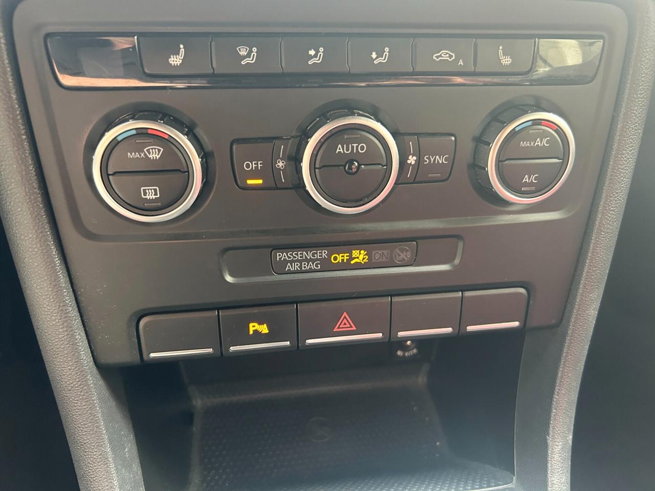 Volkswagen Maggiolino Cabrio 1.4 TSI 60's anniversary pack , pelle, led, cerchi 18"