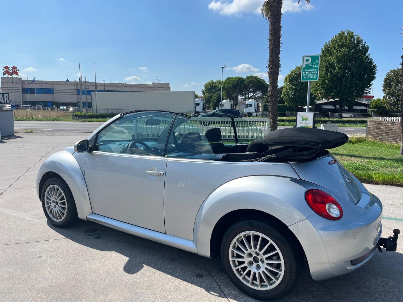 Volkswagen New Beetle 1.9 TDI 105CV Cabrio