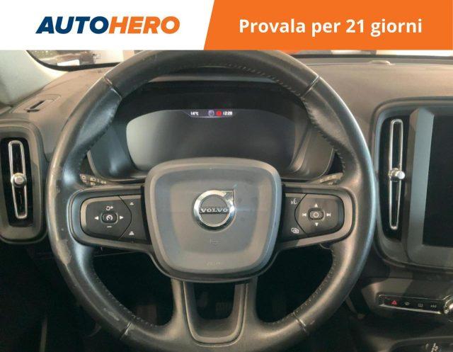 VOLVO XC40 D3 AWD Geartronic Momentum Core