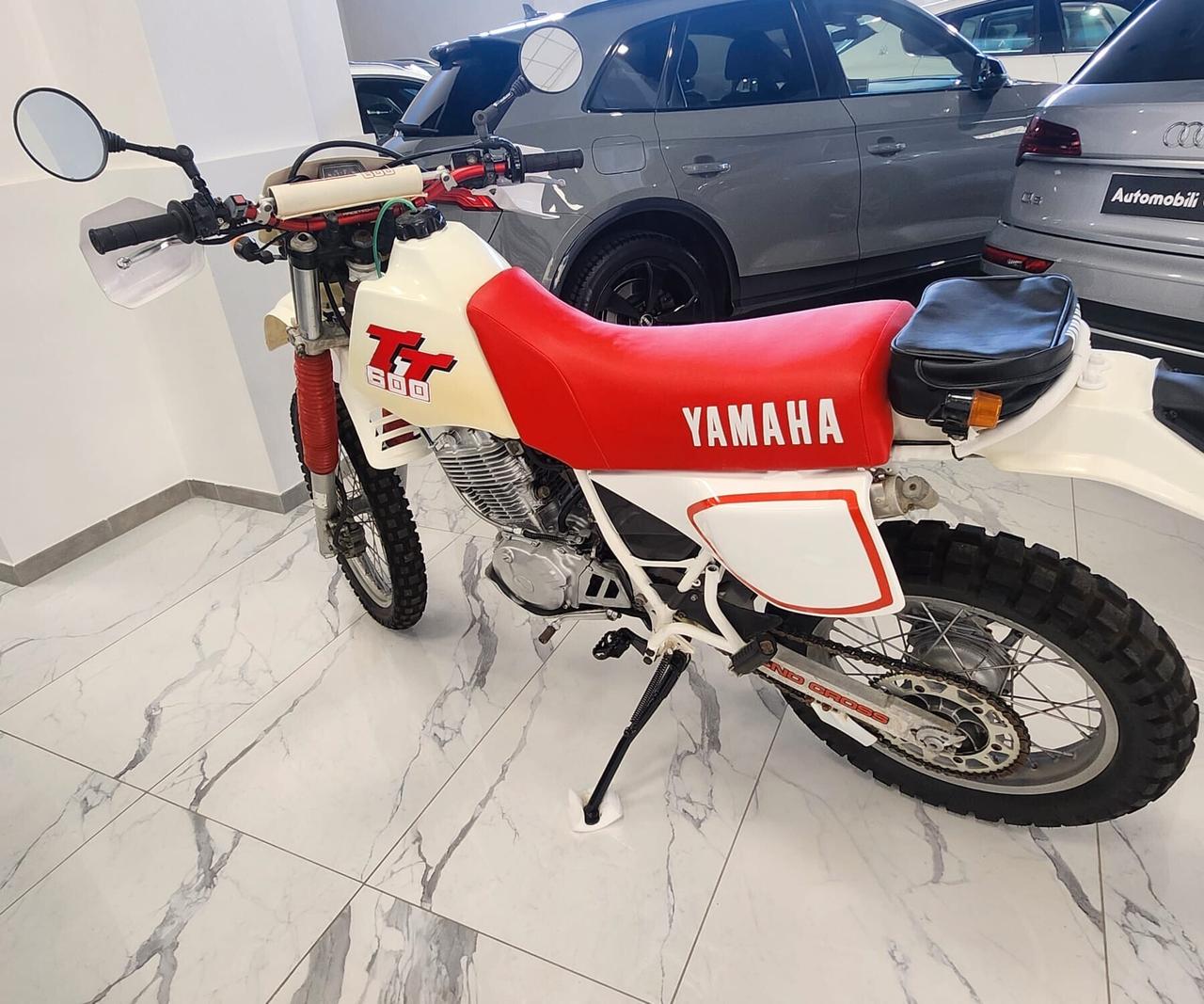YAMAHA TT 600