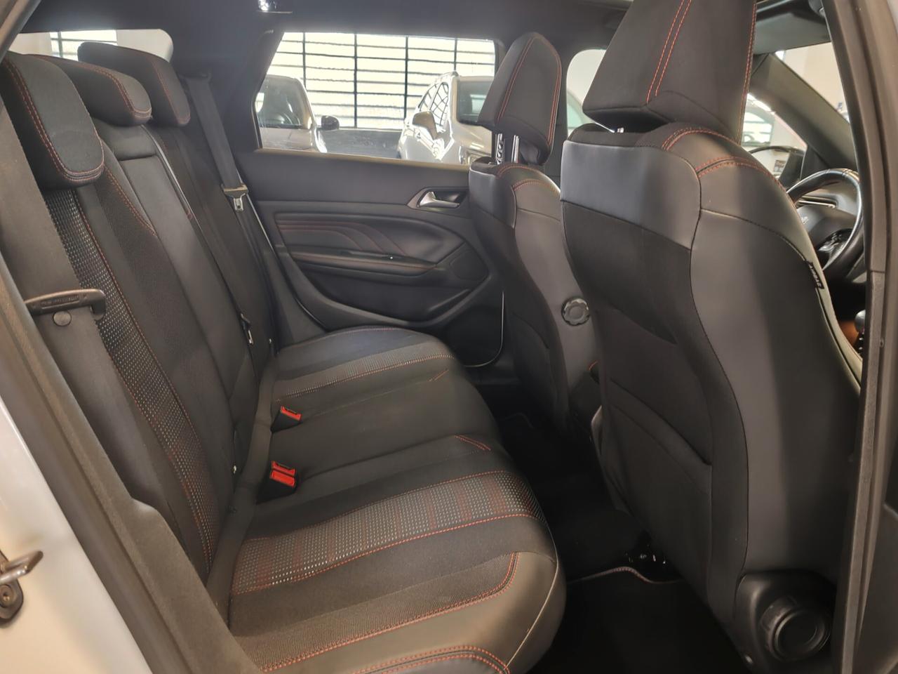 Peugeot 308 BlueHDi 120 S&S EAT6 GT Line