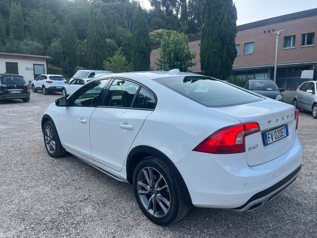 Volvo S60 Cross Country D3 Geartronic Pro