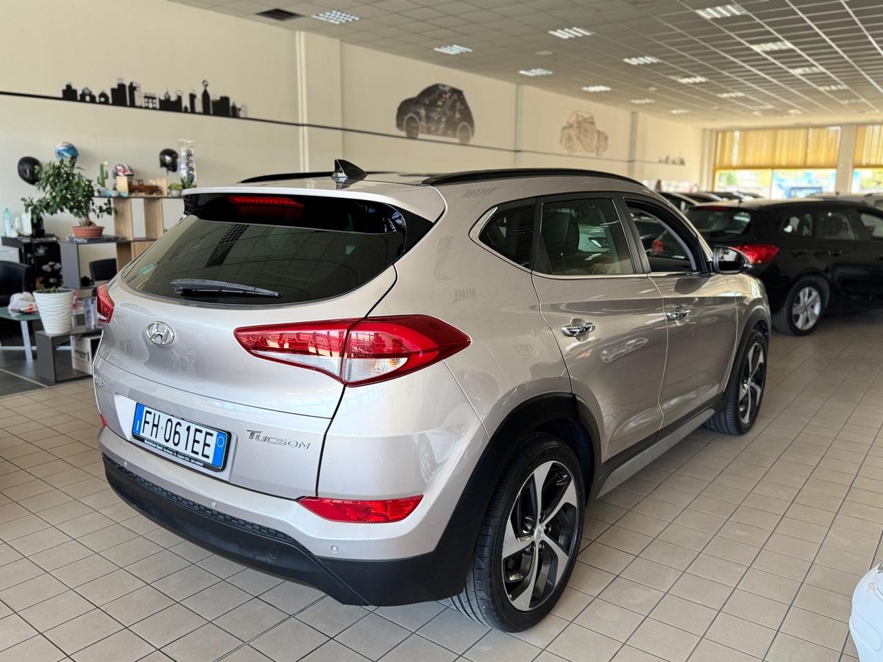 Hyundai Tucson 1.7 CRDi XPossible-FULL OPTIONAL
