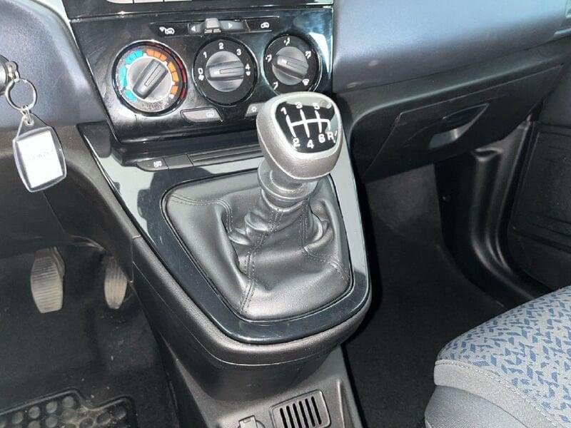 Lancia Ypsilon NUOVA My24 402 Oro 1.0