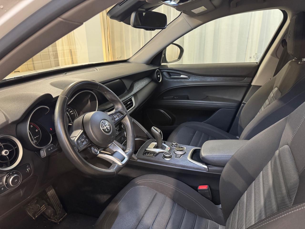 Alfa Romeo Stelvio 2.2 Turbodiesel 190 CV AT8 Q4 Business