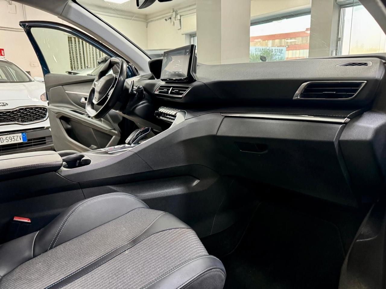 Peugeot 3008 1.5 BlueHDi 130cv EAT8 Allure 2022