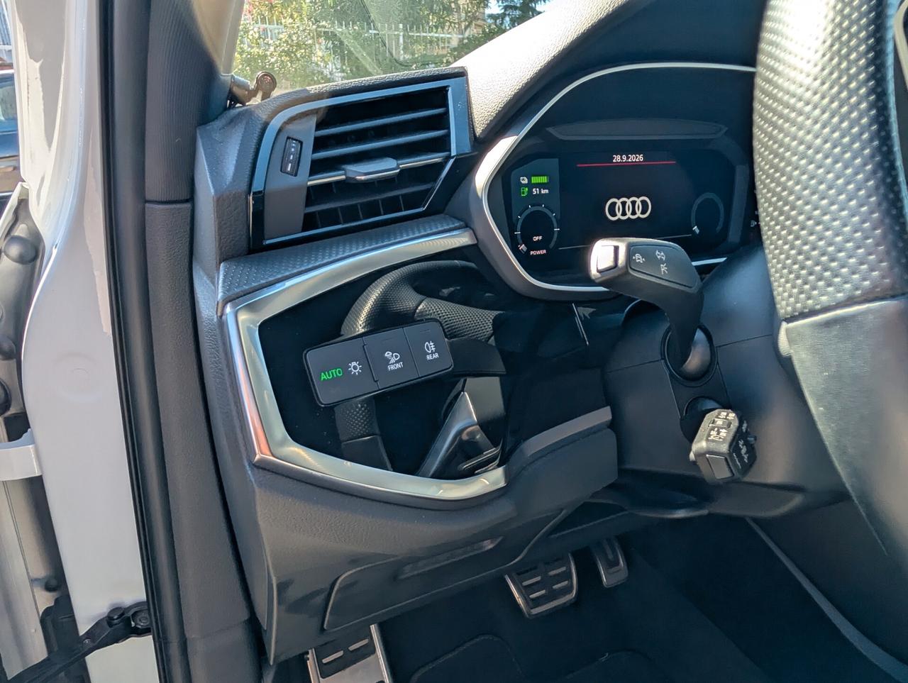 Audi Q3 SPB 35 TFSI e S tronic Identity Black