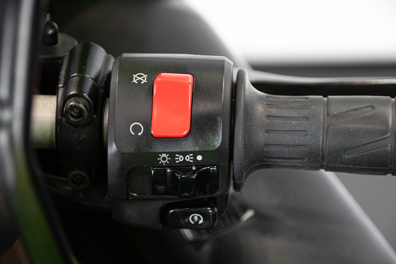 1999 KAWASAKI ZX-7R NINJA KAW00255