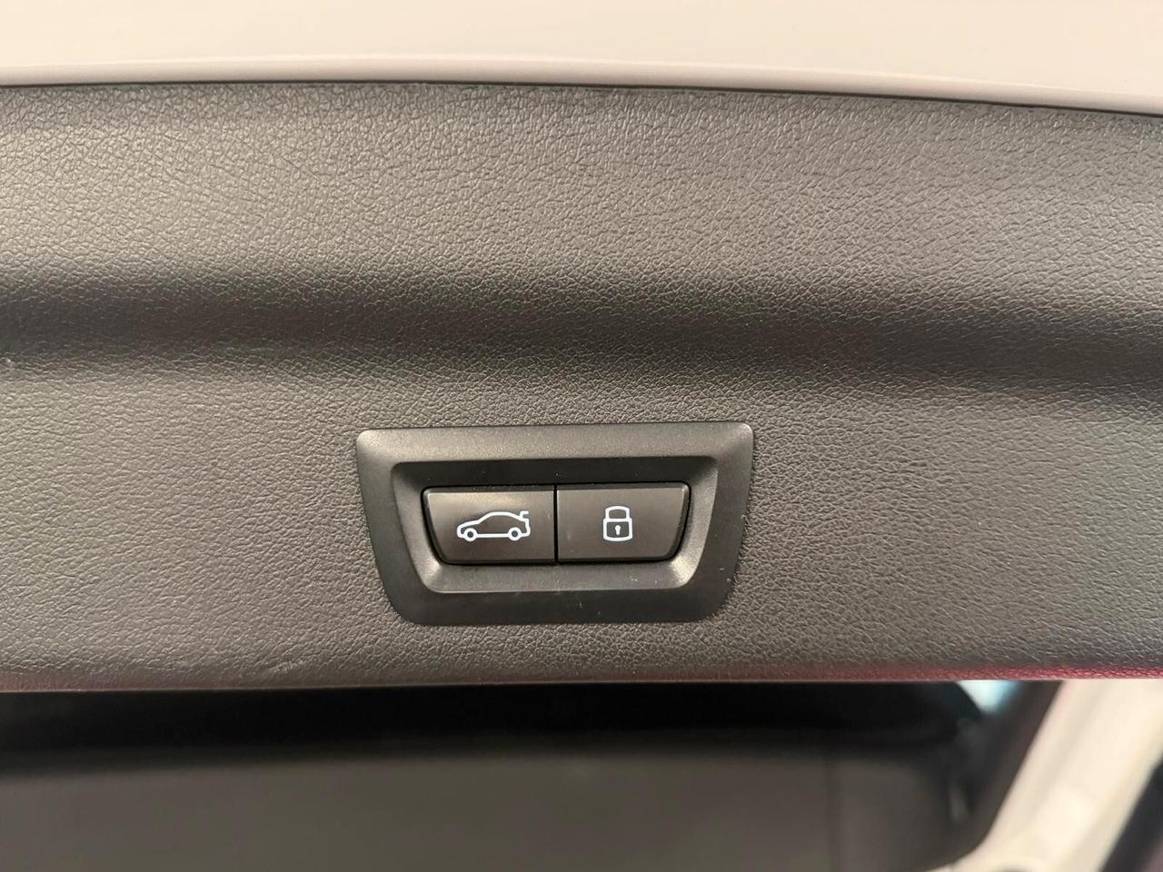 BMW X1 18D X-LINE EDITION ESSENCE 2.0 150CV S-DRIVE NAVI CAM ANNO 2023