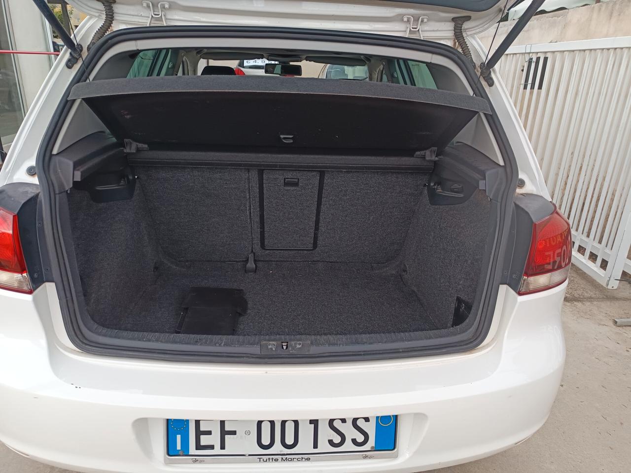 Volkswagen Golf 1.6 TDI DPF 5p. Highline
