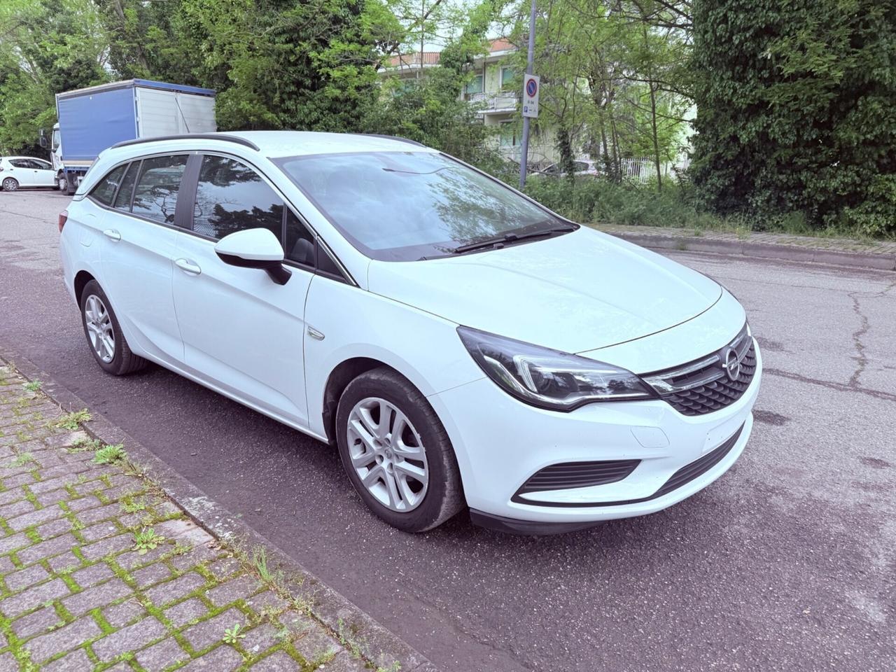 Opel Astra-2019 UNICO PROPRIETARIOOO-PREZZOO SUPER
