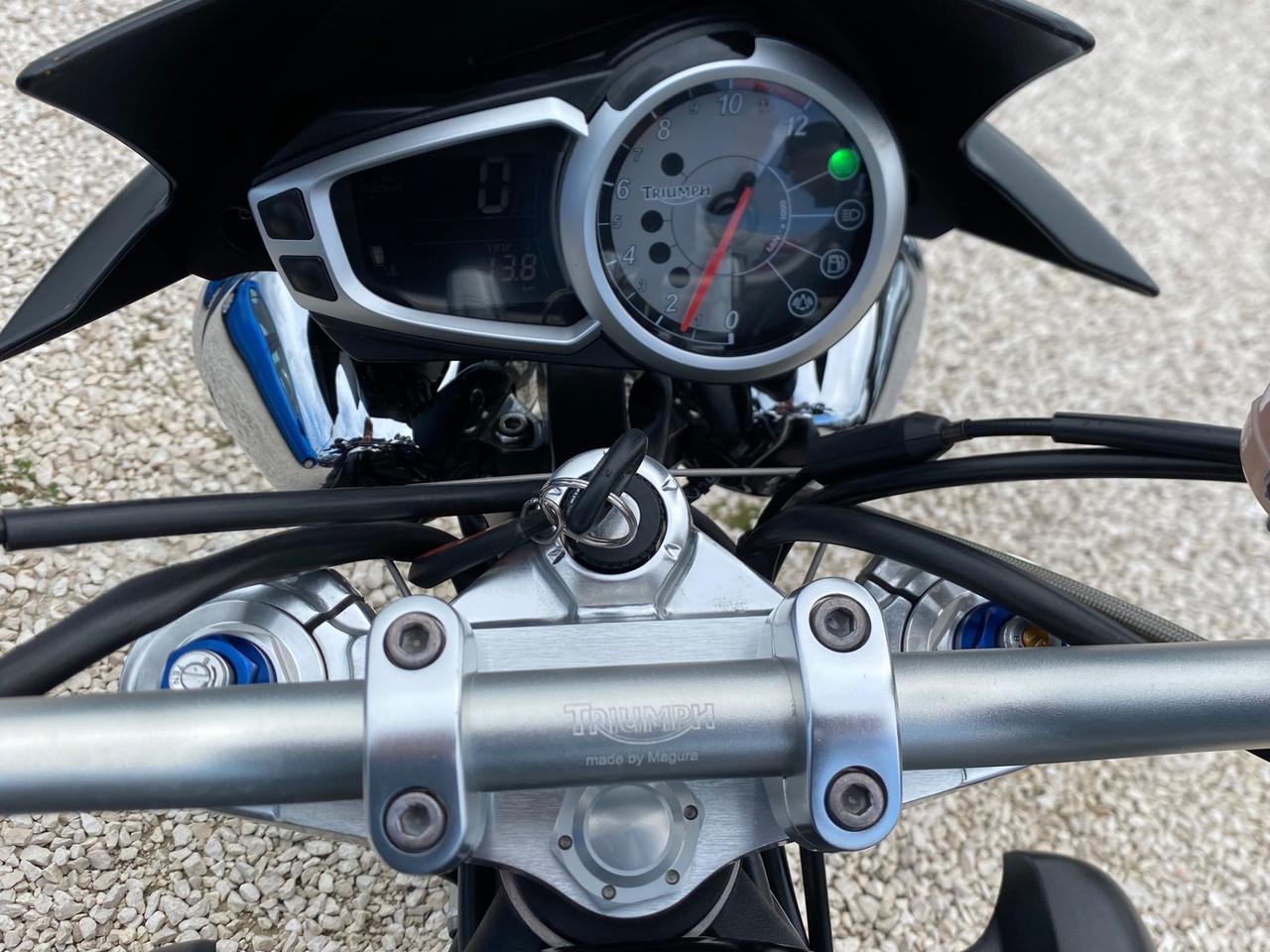 Triumph Speed Triple 1050 DA VETRINA