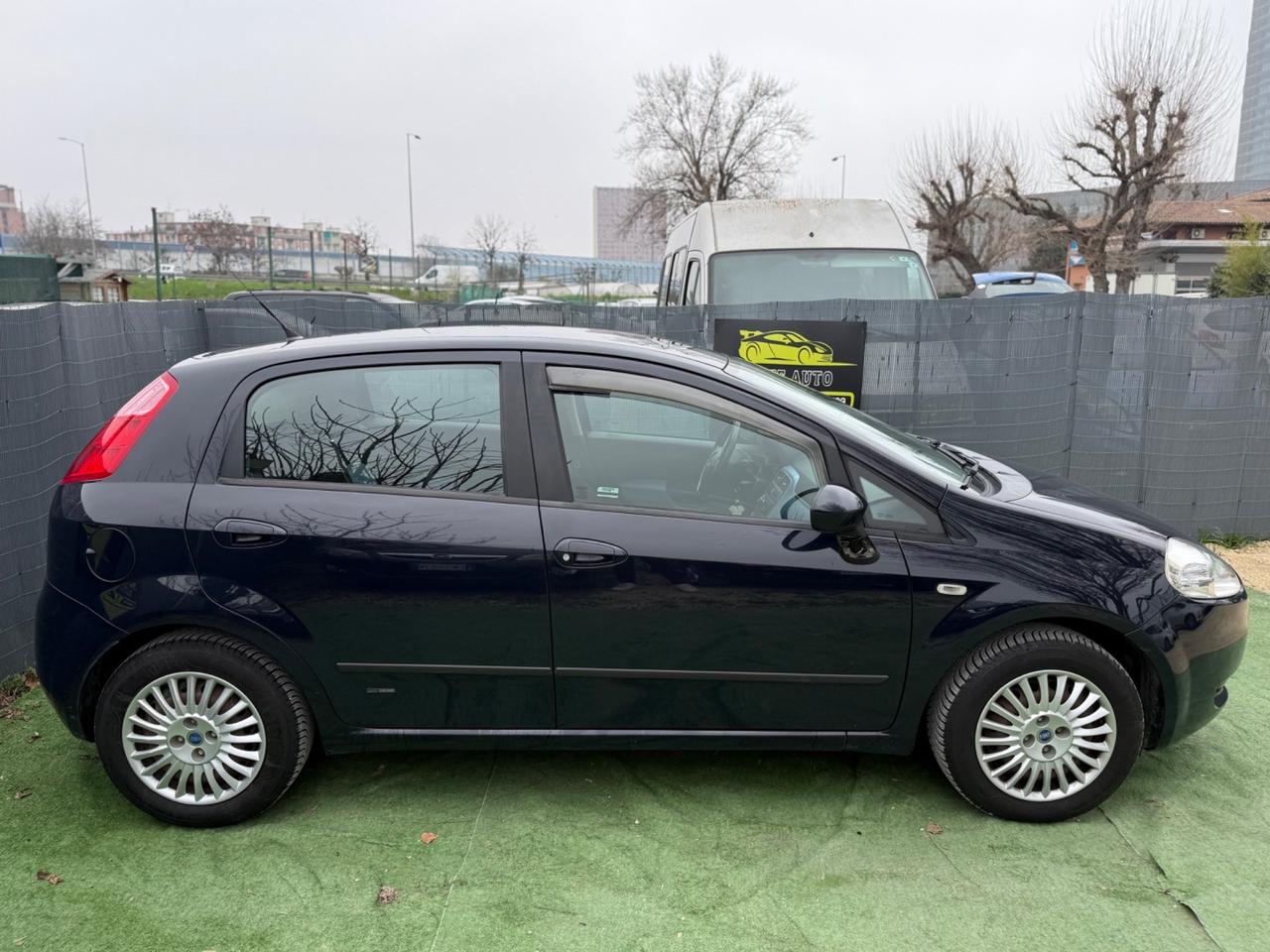 Fiat GRANDE PUNTO 1.4 GPL UNICOPROPRIETARIO 5 PORTE