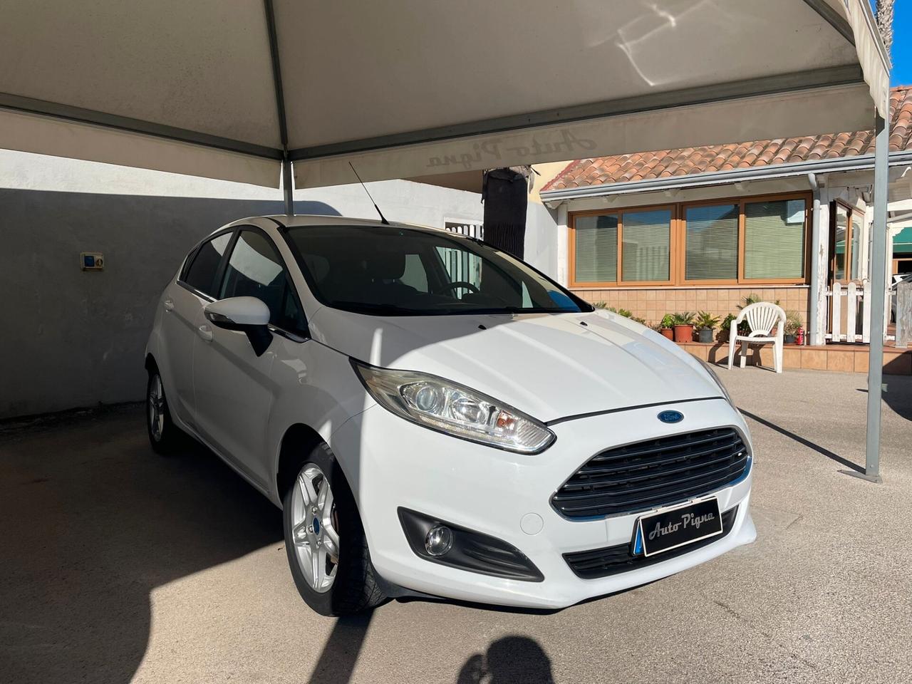 Ford Fiesta 1.5 TDCi 75CV 5 porte Titanium