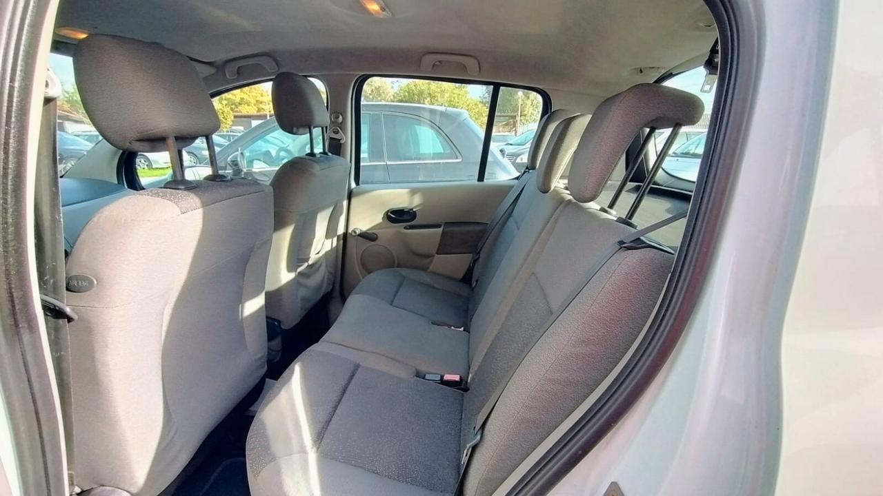 Renault Modus 1.2 5 Porte