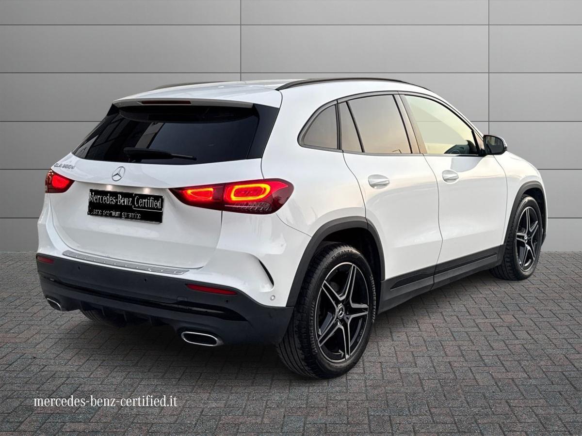 Mercedes-Benz GLA 200 d Premium auto