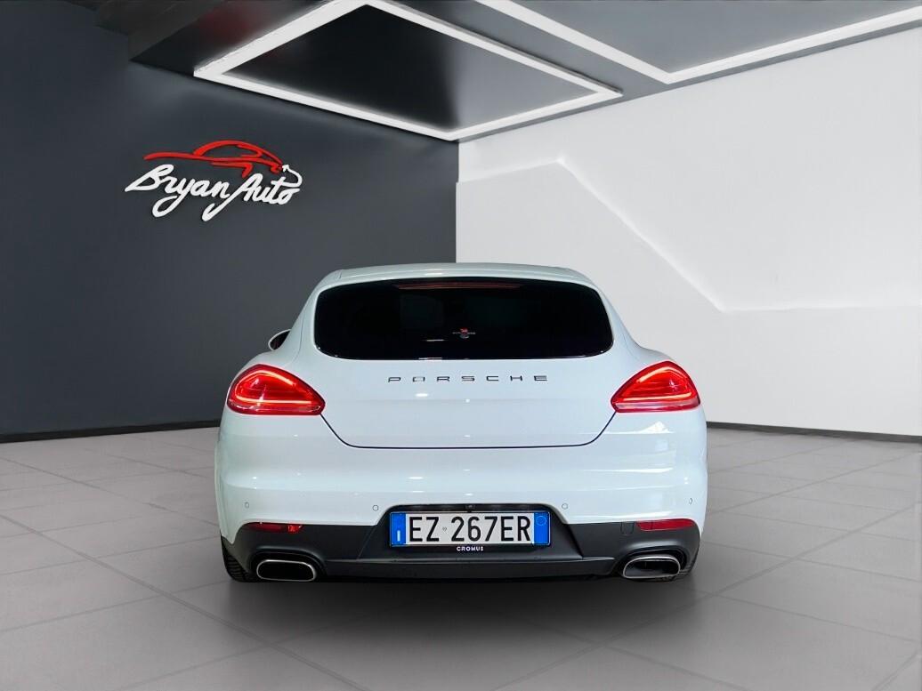 Porsche Panamera 3.0 300CV