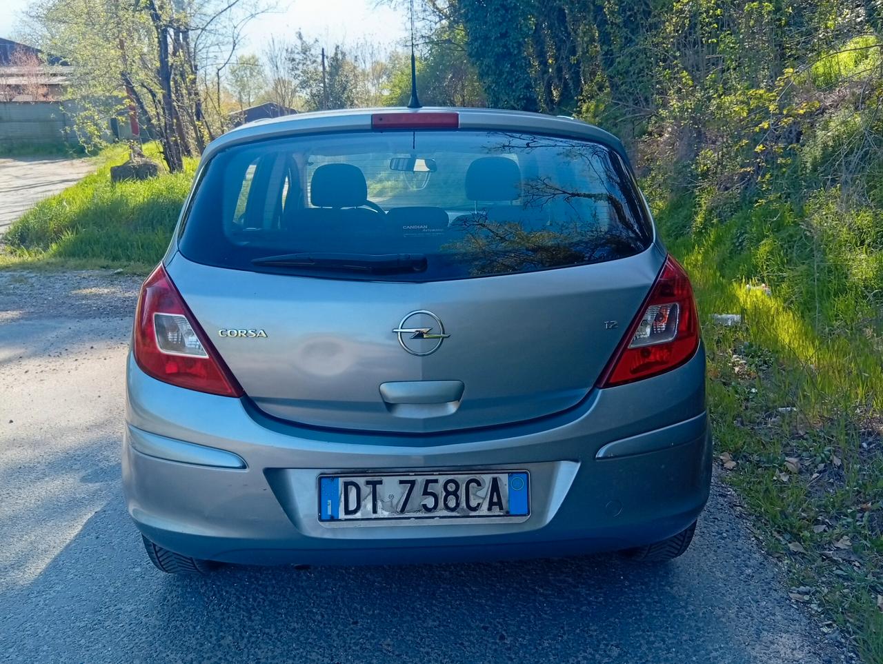 Opel Corsa 1.2 5 porte .105.000km