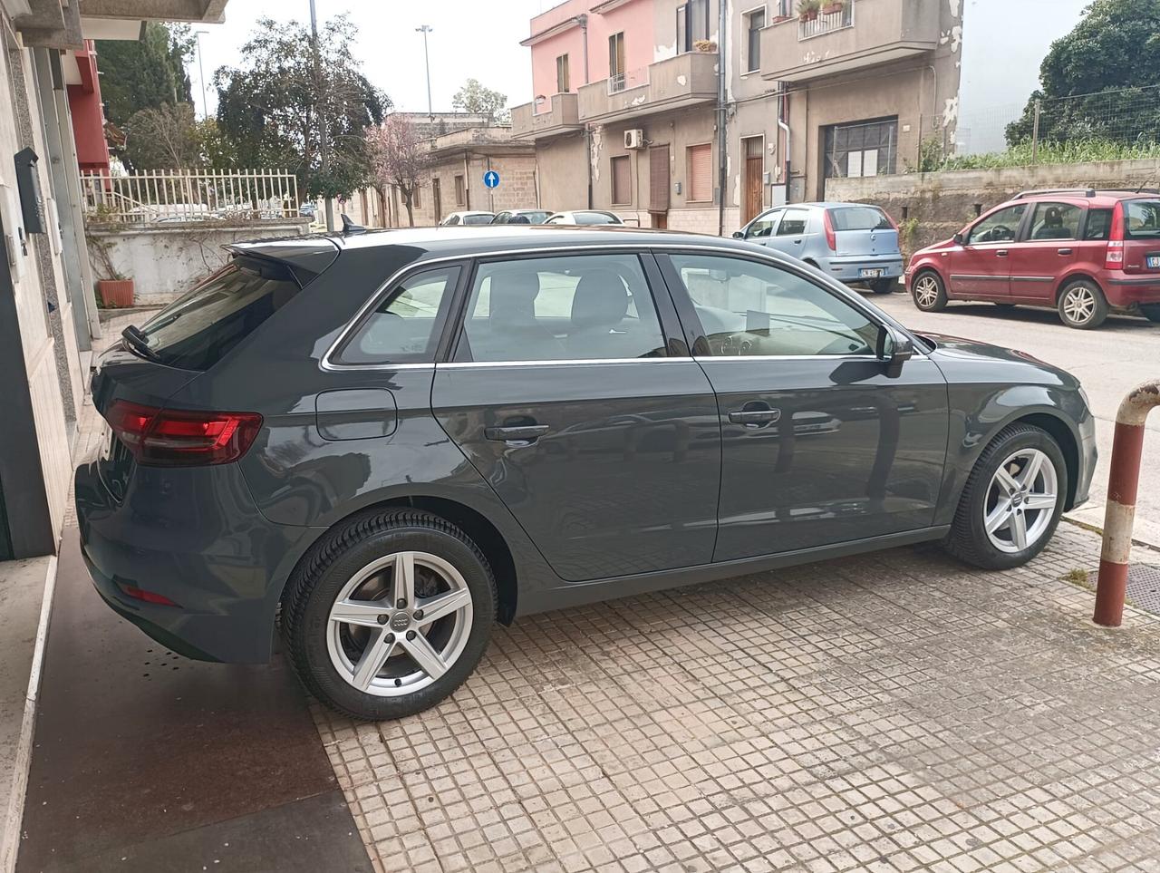 Audi A3 SPB 1.6 TDI 116 CV S tronic Design