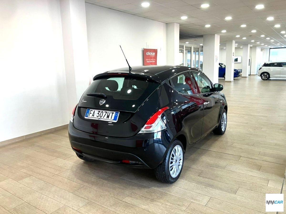 LANCIA - Ypsilon - 1.2 69 CV 5 porte Gold