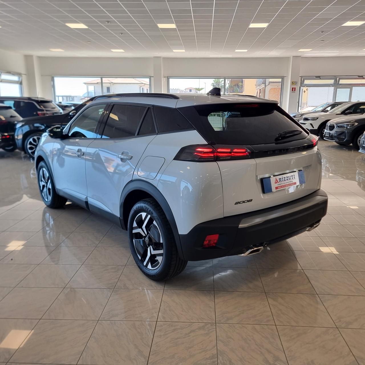 PEUGEOT 2008 ALLURE 1.2 Bz 130cv cambio automatico EAT8 Euro 6E