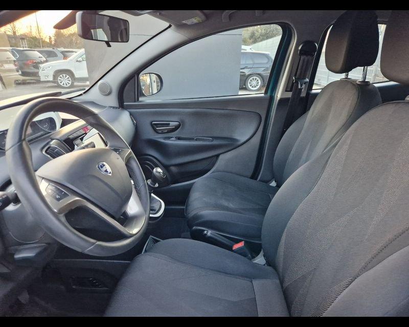 Lancia Ypsilon 1.2 69 CV 5 porte GPL Ecochic Gold