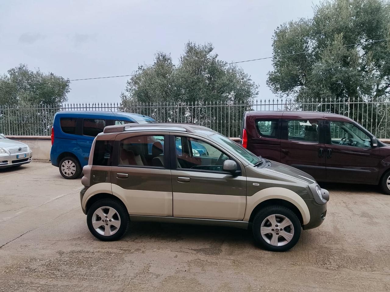 Fiat panda 1.3 mjt cross restyling Emotion 4x4