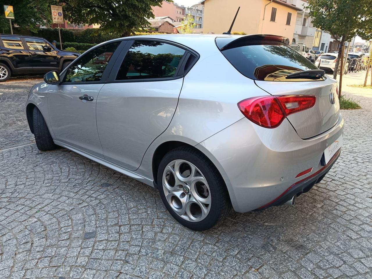 Alfa Romeo Giulietta 1.6 JTDM 16V Super #6109