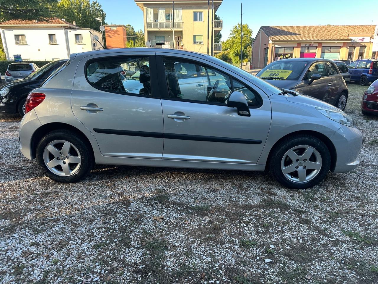 Peugeot 207 1.4 8V 75CV 5p. X Line ECO GPL