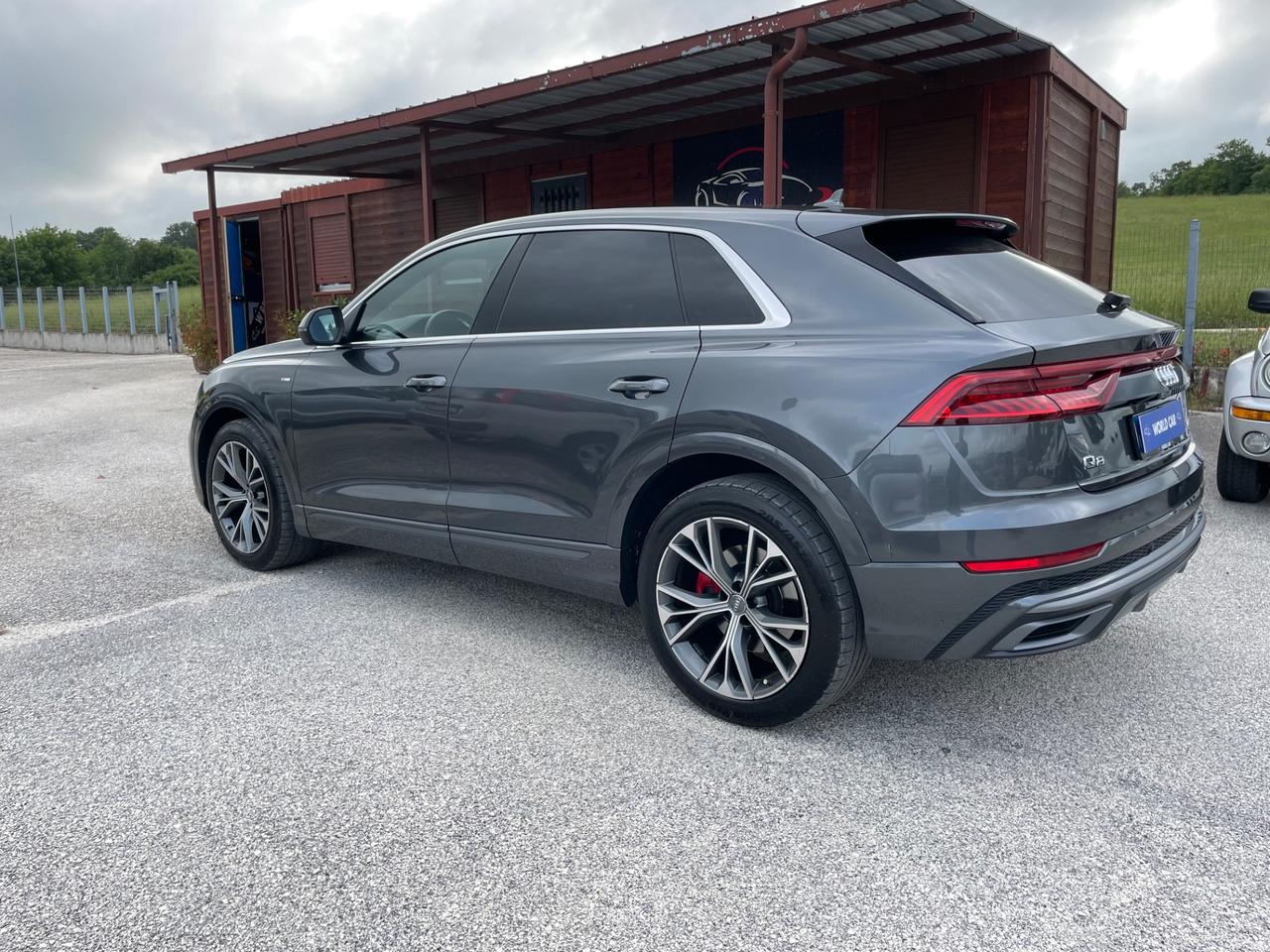Audi Q8 50 TDI 286 CV quattro tiptronic Sport