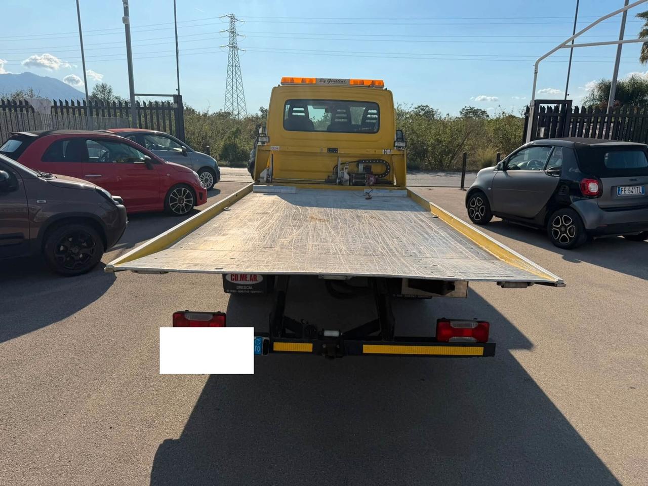 Iveco DAILY CARROATTREZZI SCARRABILE COMEAR