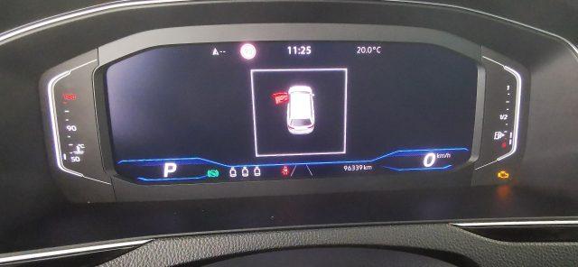 VOLKSWAGEN Passat Variant 2.0 TDI SCR EVO DSG Executive
